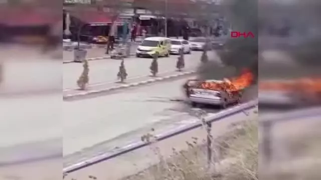 YOZGAT'TA HAREKET HALİNDEKİ OTOMOBİL YANDI YOZGAT'TA HAREKET HALİNDEKİ OTOMOBİL YANDI