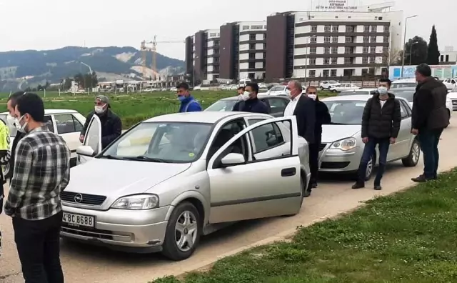 Zincirleme kazada 1 kişi yaralandı Zincirleme kazada 1 kişi yaralandı