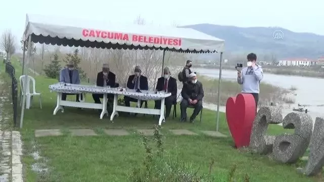 ZONGULDAK - Filyos Çayı üzerindeki köprünün çökmesi sonucu hayatını kaybedenler anıldı ZONGULDAK - Filyos Çayı üzerindeki köprünün çökmesi sonucu hayatını kaybedenler anıldı