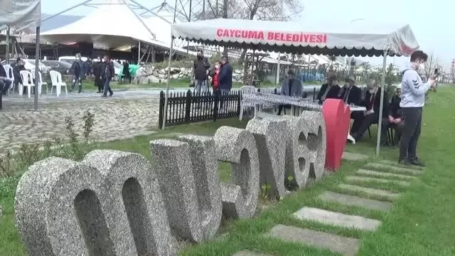 ZONGULDAK - Filyos Çayı üzerindeki köprünün çökmesi sonucu hayatını kaybedenler anıldı ZONGULDAK - Filyos Çayı üzerindeki köprünün çökmesi sonucu hayatını kaybedenler anıldı