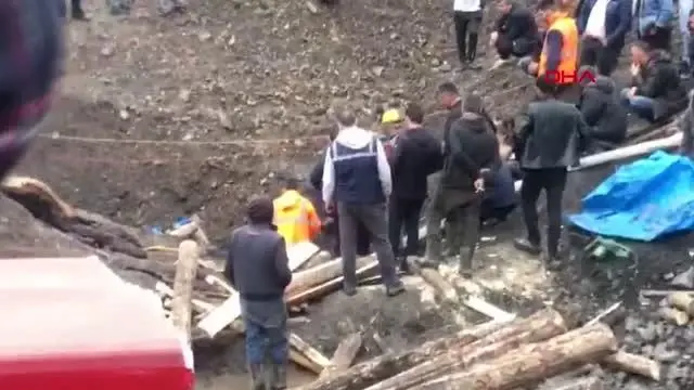 Zonguldak'ta kaçak maden ocağında göçük (1) Zonguldak'ta kaçak maden ocağında göçük (1)