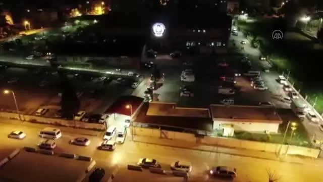 Son dakika: 12 zanlının yakalandığı uyuşturucu operasyonunun drone görüntüsü paylaşıldı Son dakika: 12 zanlının yakalandığı uyuşturucu operasyonunun drone görüntüsü paylaşıldı