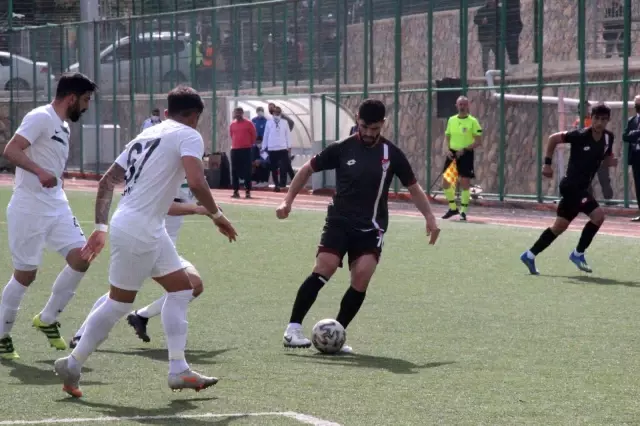2. Lig: Elazığspor: 1 Sakaryaspor: 6 2. Lig: Elazığspor: 1 Sakaryaspor: 6