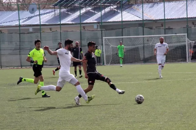 2. Lig: Elazığspor: 1 Sakaryaspor: 6 2. Lig: Elazığspor: 1 Sakaryaspor: 6