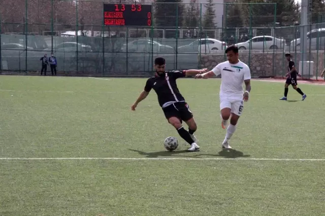 2. Lig: Elazığspor: 1 Sakaryaspor: 6 2. Lig: Elazığspor: 1 Sakaryaspor: 6