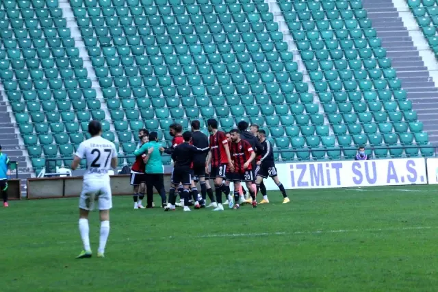 2. Lig: Kocaelispor: 1 Anagold 24Erzincanspor: 2 2. Lig: Kocaelispor: 1 Anagold 24Erzincanspor: 2
