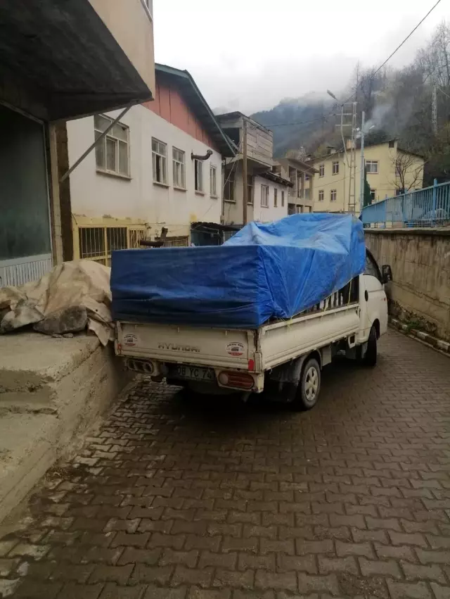 52 evin yandığı Dereiçi'nden aynı kaderi paylaşan Ortaköy'e yardım 52 evin yandığı Dereiçi'nden aynı kaderi paylaşan Ortaköy'e yardım