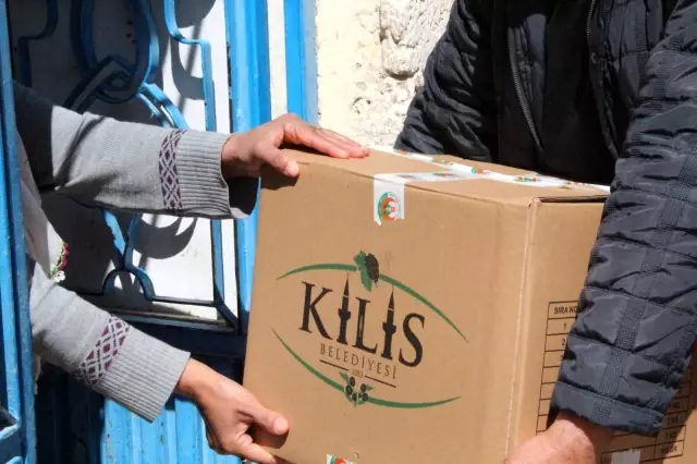 Kilis'te ihtiyaç sahibi 7 bin aileye ramazan kolisi Kilis'te ihtiyaç sahibi 7 bin aileye ramazan kolisi
