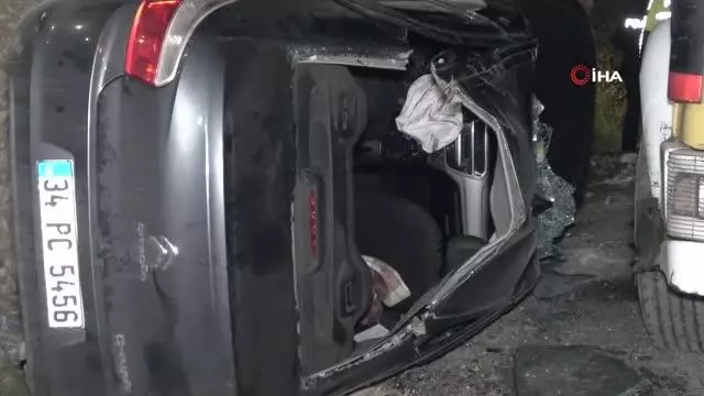 Adana'da otomobil şantiyeye devrildi: 1 yaralı Adana'da otomobil şantiyeye devrildi: 1 yaralı