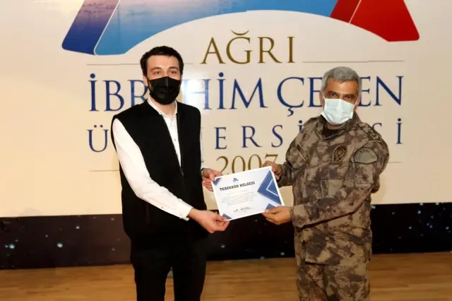 AİÇÜ'de Akademik Teşvik ve Cübbe Giyme Töreni Yapıldı AİÇÜ'de Akademik Teşvik ve Cübbe Giyme Töreni Yapıldı