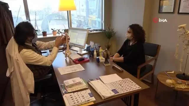 Ailelerin skolyoz teşhisinde görevi çok büyük Ailelerin skolyoz teşhisinde görevi çok büyük