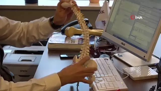 Ailelerin skolyoz teşhisinde görevi çok büyük Ailelerin skolyoz teşhisinde görevi çok büyük