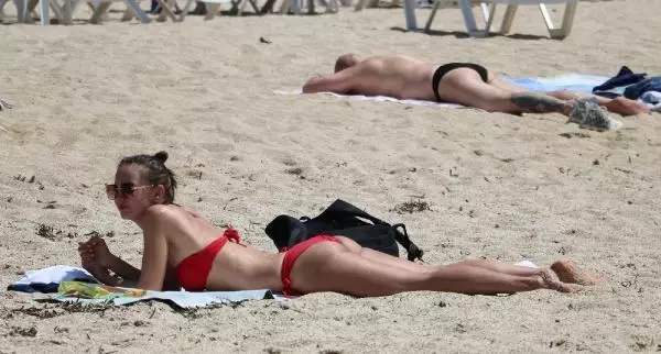 Alanya'da plajlar doldu Alanya'da plajlar doldu