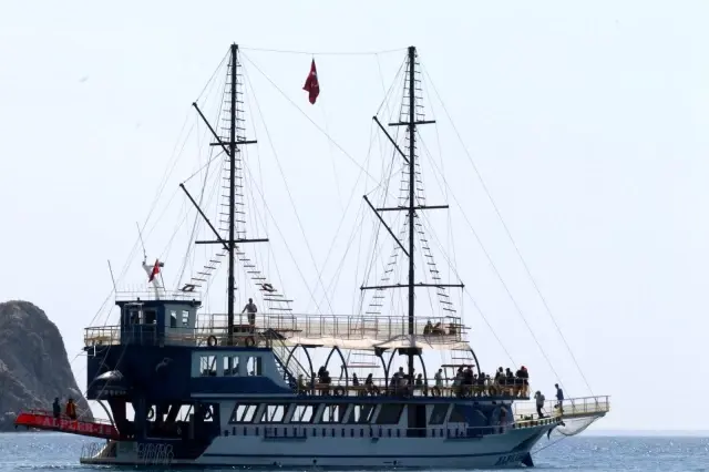 Alanya'ya yaz erken geldi Alanya'ya yaz erken geldi