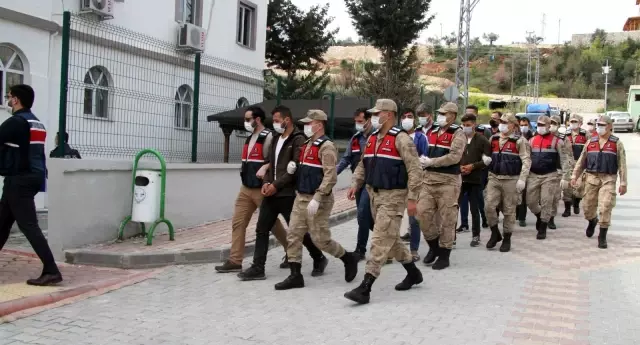 Son dakika... Altınözü'de uyuşturucu operasyonu: 7 tutuklu Son dakika... Altınözü'de uyuşturucu operasyonu: 7 tutuklu