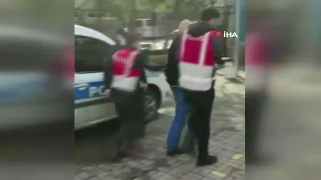 Ataşehir'de yolun karşısına geçen kadına çarptıktan sonra kaçan sürücü yakalandı Ataşehir'de yolun karşısına geçen kadına çarptıktan sonra kaçan sürücü yakalandı