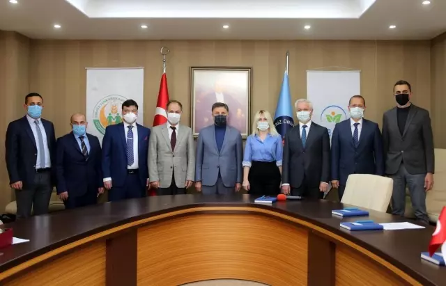 AÜ ile Tarım Kredi Kooperatifleri Birliği arasında iş birliği protokolü imzalandı AÜ ile Tarım Kredi Kooperatifleri Birliği arasında iş birliği protokolü imzalandı