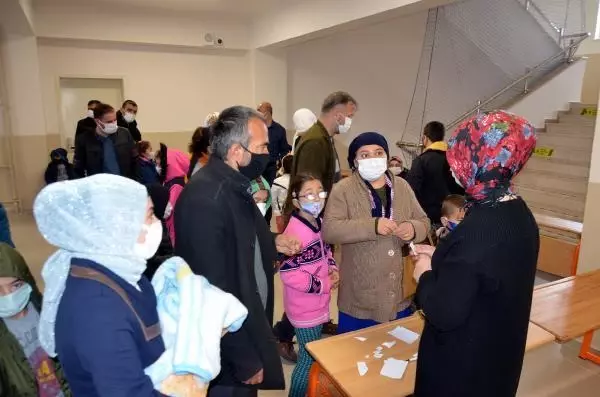 AVCILAR'DA YENİ İLKOKUL YAPTIRILDI BU GÖRÜNTÜ TARİH OLACAK AVCILAR'DA YENİ İLKOKUL YAPTIRILDI BU GÖRÜNTÜ TARİH OLACAK
