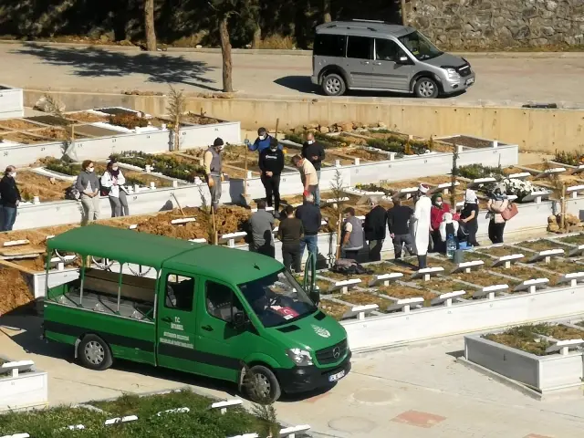 Avukatlık bürosundaki silahlı saldırıda ölen kişi toprağa verildi Avukatlık bürosundaki silahlı saldırıda ölen kişi toprağa verildi