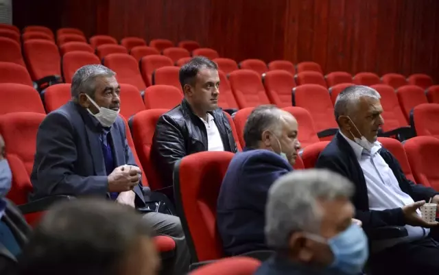 Aydın Büyükşehir Belediyesi Sultanhisarlı muhtarlarla bir araya geldi Aydın Büyükşehir Belediyesi Sultanhisarlı muhtarlarla bir araya geldi