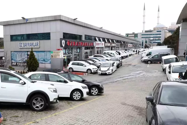 Bağcılar'da ikinci el oto alıp-satan yerlere ruhsat Bağcılar'da ikinci el oto alıp-satan yerlere ruhsat