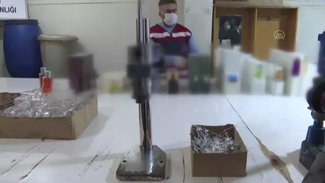 Bahçelievler'de sahte parfüm operasyonu Bahçelievler'de sahte parfüm operasyonu