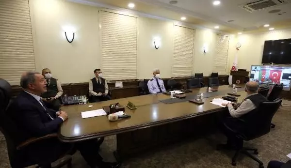ANKARA BAKAN AKAR, AZERBAYCAN SAVUNMA BAKANI İLE GÖRÜŞTÜ ANKARA BAKAN AKAR, AZERBAYCAN SAVUNMA BAKANI İLE GÖRÜŞTÜ