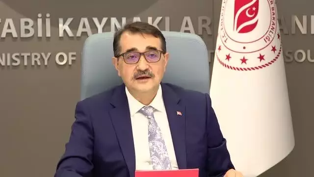 Bakan Dönmez: '(Kojenerasyon tesisi) Yıllık birincil enerji kaynağı tasarrufumuz 2,7 teravatsaattir' Bakan Dönmez: '(Kojenerasyon tesisi) Yıllık birincil enerji kaynağı tasarrufumuz 2,7 teravatsaattir'