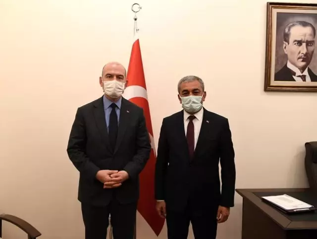 Bakan Soylu'dan Koçarlı'nın projelerine destek Bakan Soylu'dan Koçarlı'nın projelerine destek