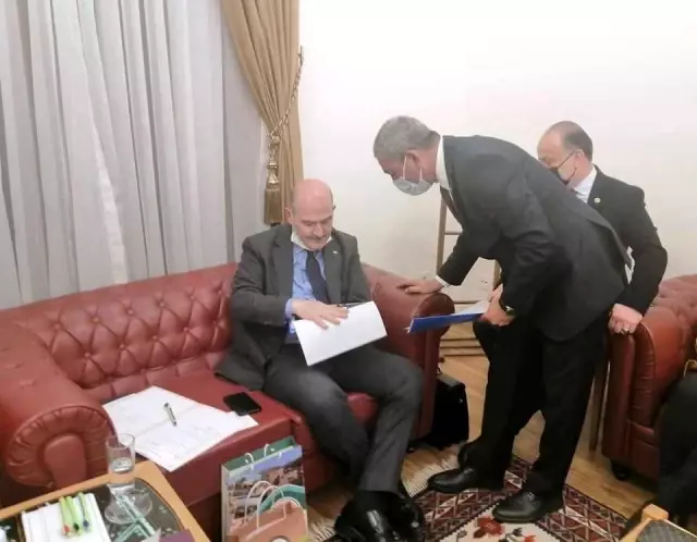 Bakan Soylu'dan Koçarlı'nın projelerine destek Bakan Soylu'dan Koçarlı'nın projelerine destek