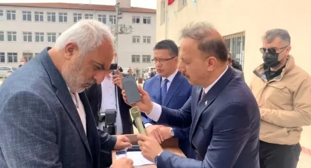 Bakan Soylu, Gara şehidinin babasıyla telefonda görüştü Bakan Soylu, Gara şehidinin babasıyla telefonda görüştü