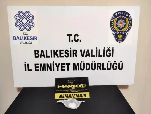 Son dakika haberleri: Balıkesir'de huzur operasyonlarında 129 aranan şahıs yakalandı Son dakika haberleri: Balıkesir'de huzur operasyonlarında 129 aranan şahıs yakalandı