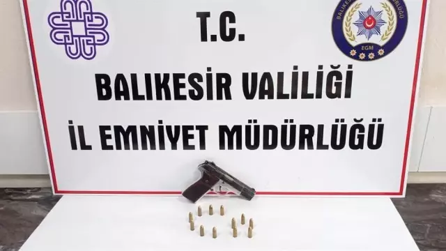 Son dakika haberleri: Balıkesir'de huzur operasyonlarında 129 aranan şahıs yakalandı Son dakika haberleri: Balıkesir'de huzur operasyonlarında 129 aranan şahıs yakalandı