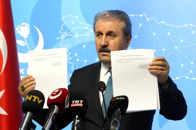 BBP Genel Başkanı Destici'den emekli amirallerin bildirisine tepki BBP Genel Başkanı Destici'den emekli amirallerin bildirisine tepki