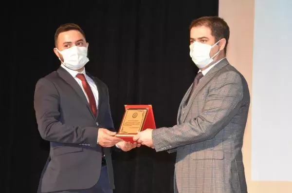 Son dakika haberi! Bitlis'te 'Nemrut Kraterinin Sakinleri' belgeselinin galası yapıldı Son dakika haberi! Bitlis'te 'Nemrut Kraterinin Sakinleri' belgeselinin galası yapıldı