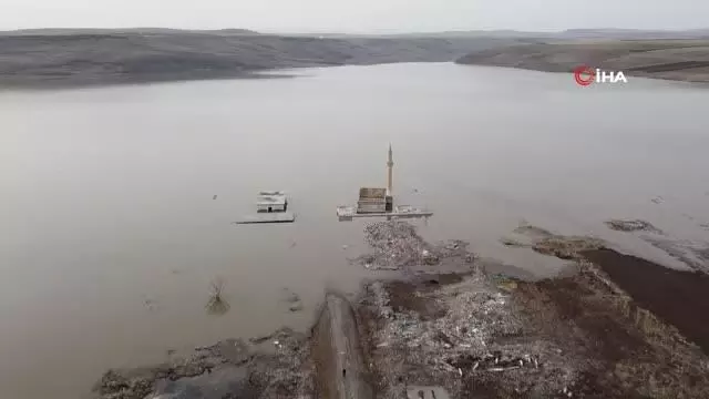 Son dakika... Boğazköy Camii sular altında kaldı Son dakika... Boğazköy Camii sular altında kaldı