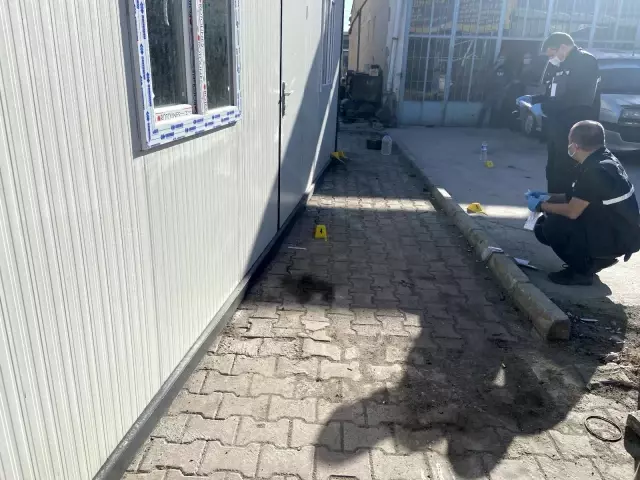 Borçlusunun kaynak makinesini rehin alan esnaf canından oluyordu Borçlusunun kaynak makinesini rehin alan esnaf canından oluyordu