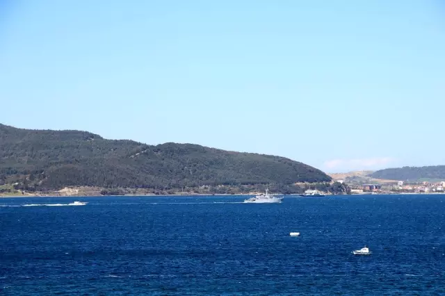 Bulgar mayın avcı gemisi Çanakkale Boğazı'ndan geçti Bulgar mayın avcı gemisi Çanakkale Boğazı'ndan geçti
