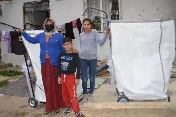 Son dakika haberi... ÇALINAN EKMEK TEKNESİNİN YERİNE 3 TANE HEDİYE EDİLDİ Son dakika haberi... ÇALINAN EKMEK TEKNESİNİN YERİNE 3 TANE HEDİYE EDİLDİ