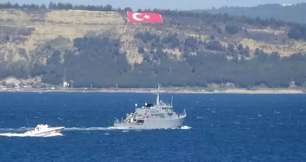 Çanakkale Boğazı'ndan Bulgar mayın avcı gemisi geçti Çanakkale Boğazı'ndan Bulgar mayın avcı gemisi geçti