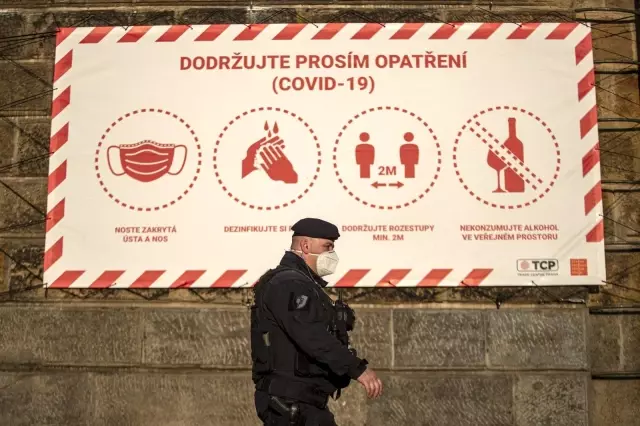 Çekya'da Covid-19 kısıtlamaları hafifletiliyor Çekya'da Covid-19 kısıtlamaları hafifletiliyor