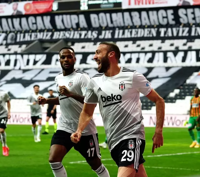 Cenk Tosun golle döndü Cenk Tosun golle döndü