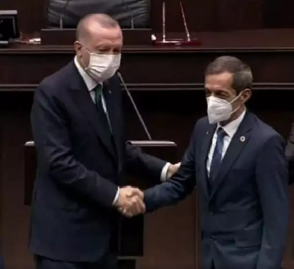CHP'den istifa edip bağımsız aday oldu, Çanakkale İl Genel Meclis Başkanı seçildi (2) CHP'den istifa edip bağımsız aday oldu, Çanakkale İl Genel Meclis Başkanı seçildi (2)
