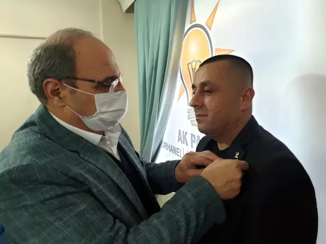 CHP ilçe başkanı AK Parti'ye geçti CHP ilçe başkanı AK Parti'ye geçti