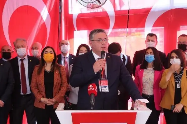 CHP'li 25 milletvekili Yalova'da esnaf ziyareti yaptı CHP'li 25 milletvekili Yalova'da esnaf ziyareti yaptı