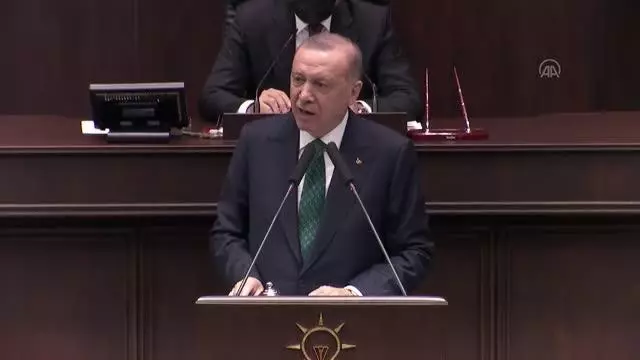 Cumhurbaşkanı Erdoğan: 'Kanal İstanbul'u yapacağız ve milletimizin emrine amade edeceğiz' Cumhurbaşkanı Erdoğan: 'Kanal İstanbul'u yapacağız ve milletimizin emrine amade edeceğiz'