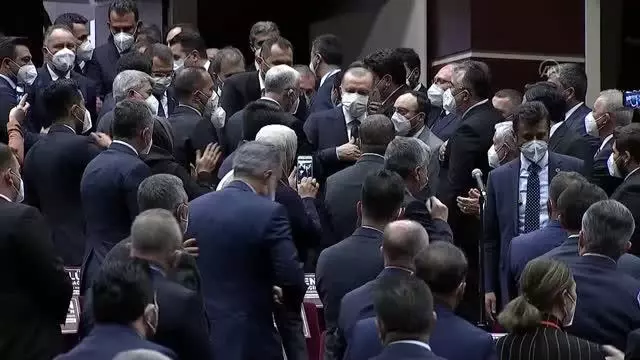 Erdoğan, AK Parti Genişletilmiş İl Başkanları Toplantısı'nda konuştu: (2) Erdoğan, AK Parti Genişletilmiş İl Başkanları Toplantısı'nda konuştu: (2)