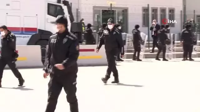 15 Temmuz'da Cumhurbaşkanlığı Muhafız Alayındaki eylemlere ilgili davada karar çıktı 15 Temmuz'da Cumhurbaşkanlığı Muhafız Alayındaki eylemlere ilgili davada karar çıktı