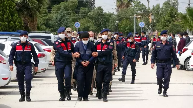 DEAŞ operasyonunda gözaltına alınan 27 kişi adliyeye sevk edildi DEAŞ operasyonunda gözaltına alınan 27 kişi adliyeye sevk edildi