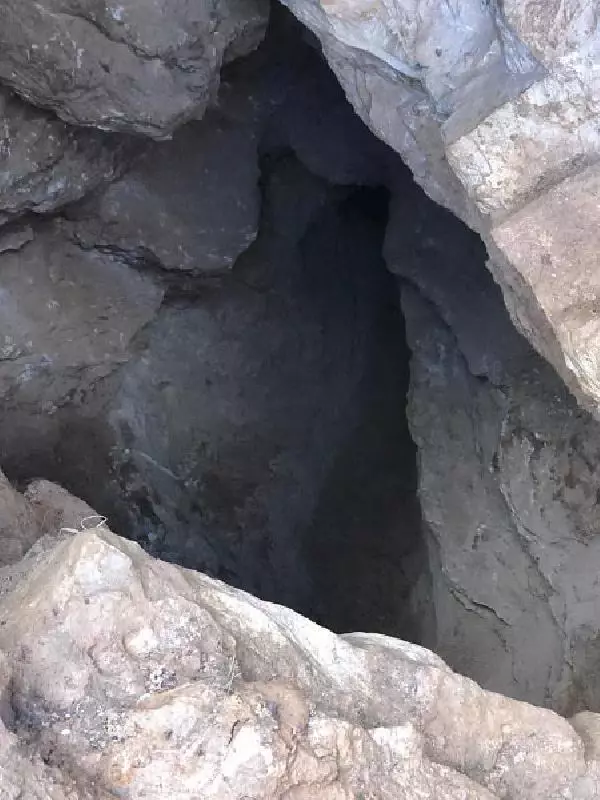 Define için kazı yapan 8 kişi suçüstü yakalandı Define için kazı yapan 8 kişi suçüstü yakalandı
